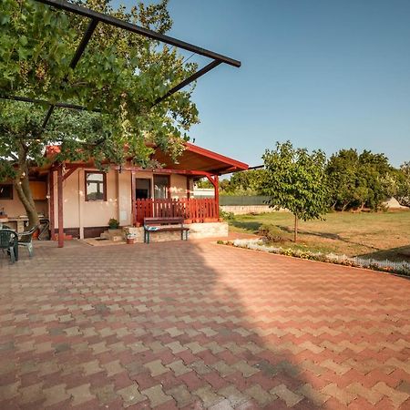 Funny House Villa Pula Luaran gambar